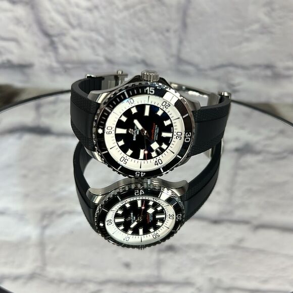Breitling Superocean Automatic 44mm - Picture 1 of 11